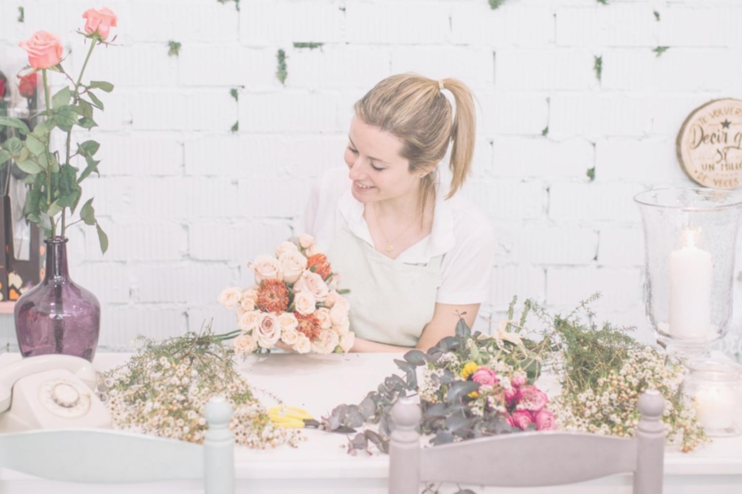 Detailed view of custom dried flower arrangement techniques